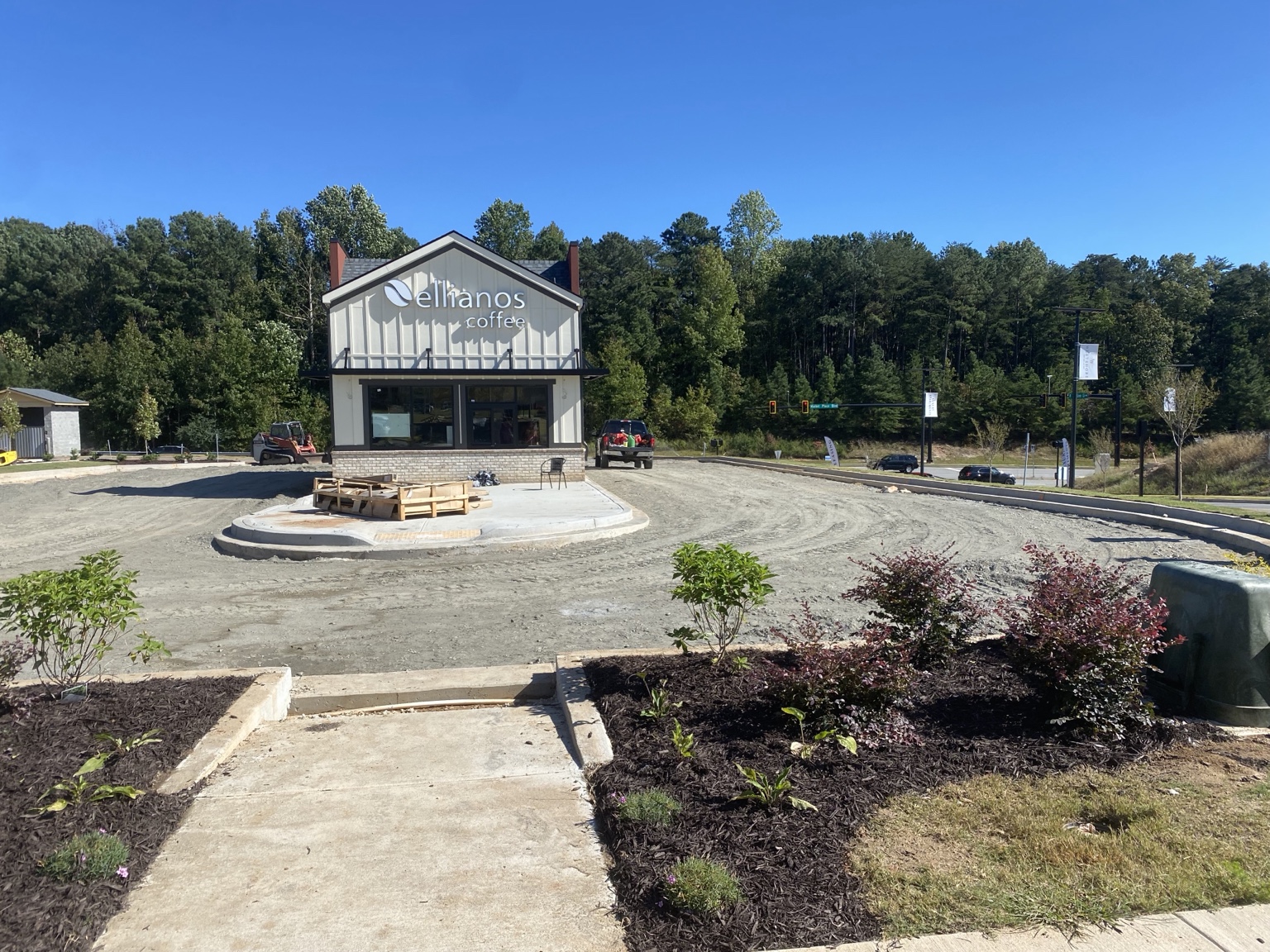 Commercial landscape installation
